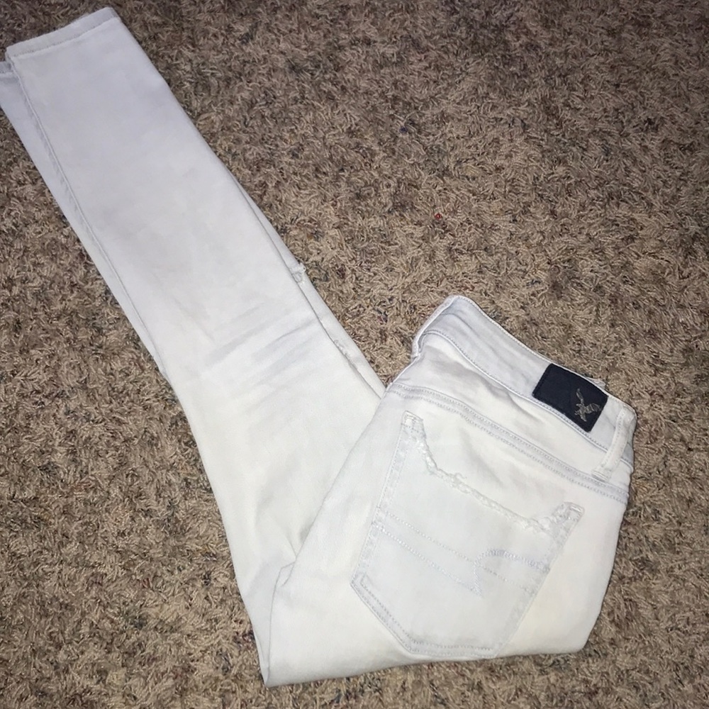 Ripped skinny jeans